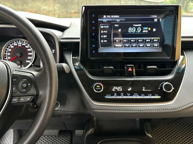 Toyota ALTIS  第1張相片