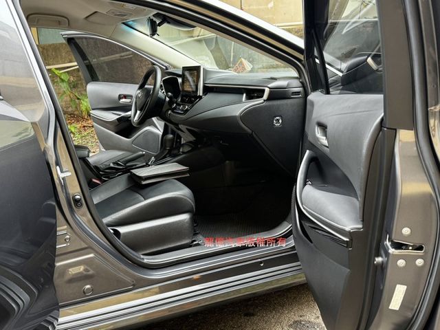 Toyota ALTIS  第13張相片