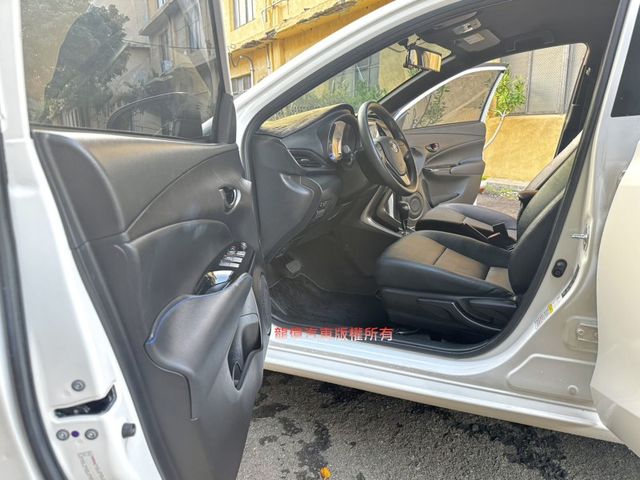 Toyota Yaris  第9張相片