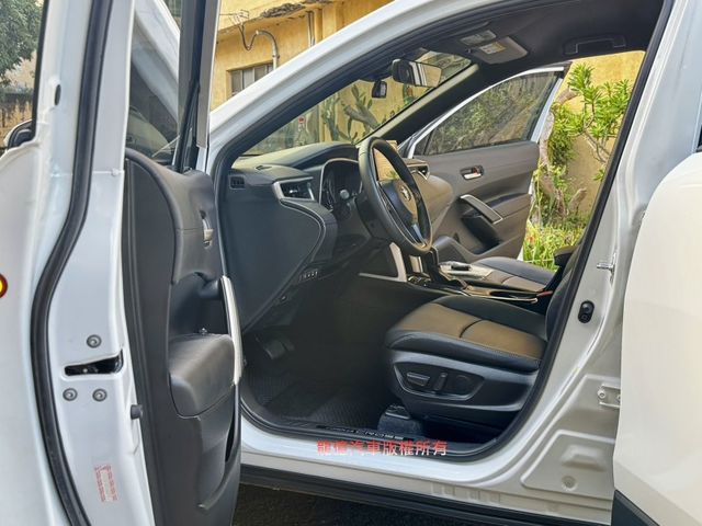 Toyota Cross  第9張相片