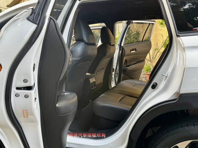 Toyota Cross  第10張相片