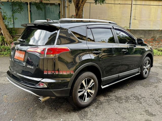 Toyota RAV4  第6張相片