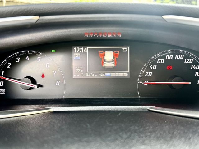 Toyota SIENTA  第8張相片