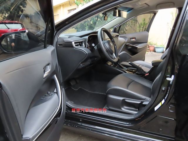 Toyota ALTIS  第8張相片