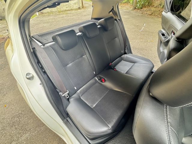 Toyota Prius  第18張相片