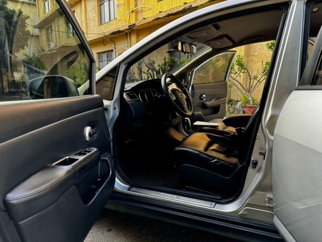 Nissan Tiida  第8張相片