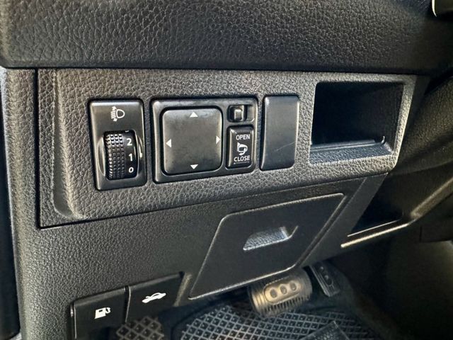 Nissan Tiida  第20張相片