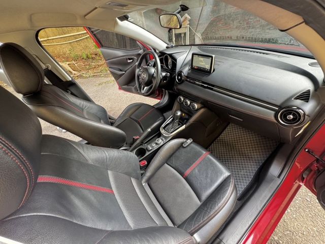 Mazda Mazda2  第2張相片