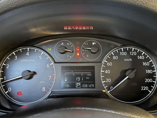 Nissan Tiida  第7張相片