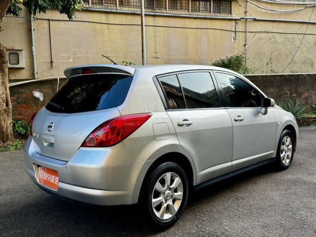 Nissan Tiida  第5張相片