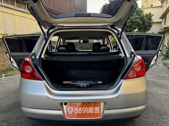 Nissan Tiida  第10張相片