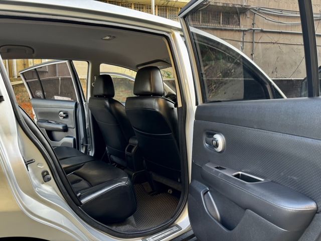 Nissan Tiida  第11張相片