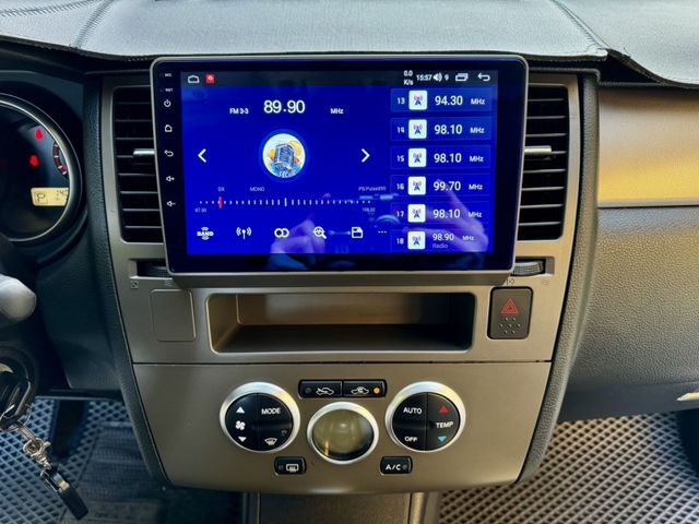 Nissan Tiida  第18張相片