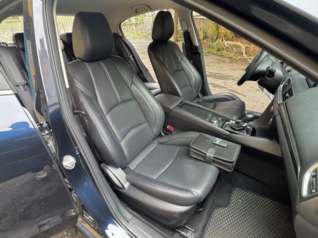 Mazda Mazda3  第18張相片