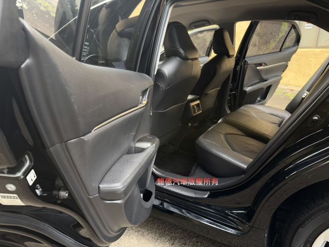 Toyota Camry  第9張相片