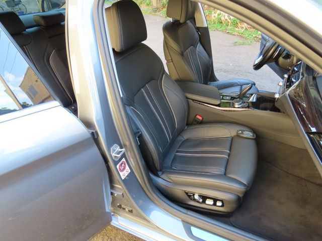 BMW/ 寶馬 530i Luxury  第16張相片