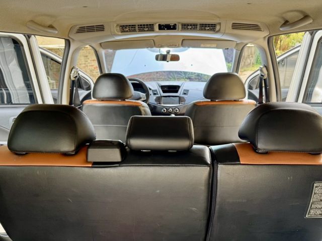 Mitsubishi Zinger  第16張相片