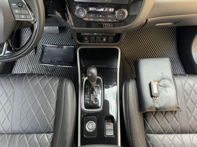 Mitsubishi Outlander  第1張相片