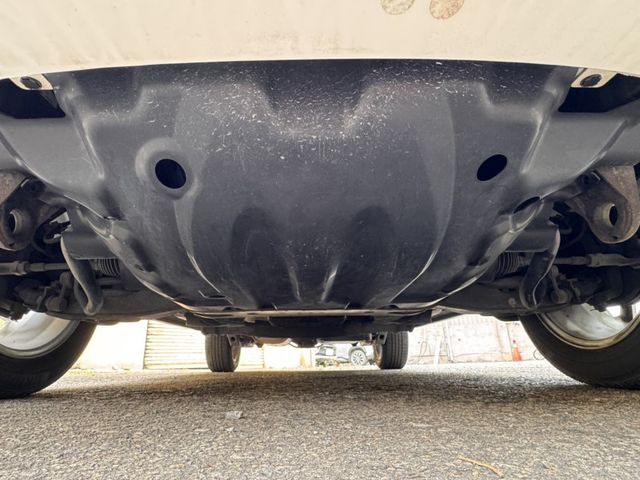 Mitsubishi Zinger  第14張相片