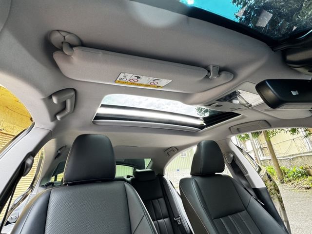 Lexus ES  第18張相片