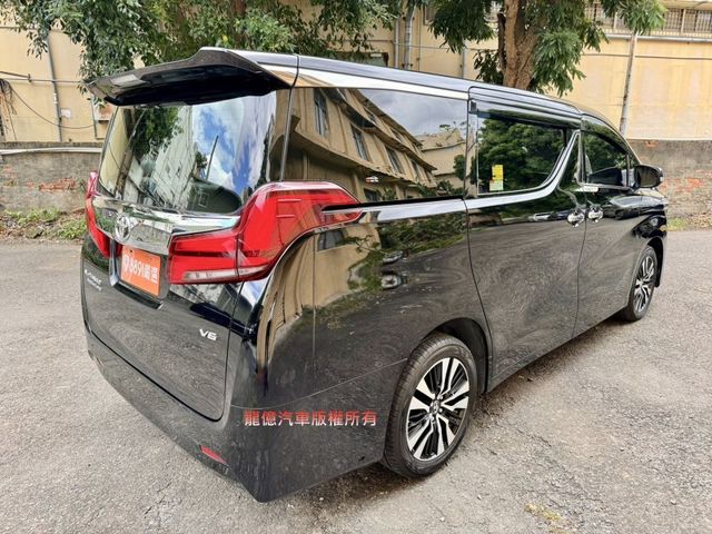 Toyota ALPHARD  第5張相片