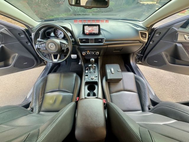 Mazda Mazda3  第6張相片