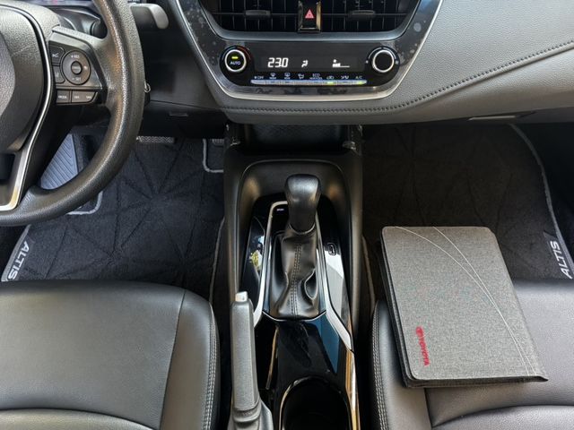 Toyota ALTIS  第1張相片