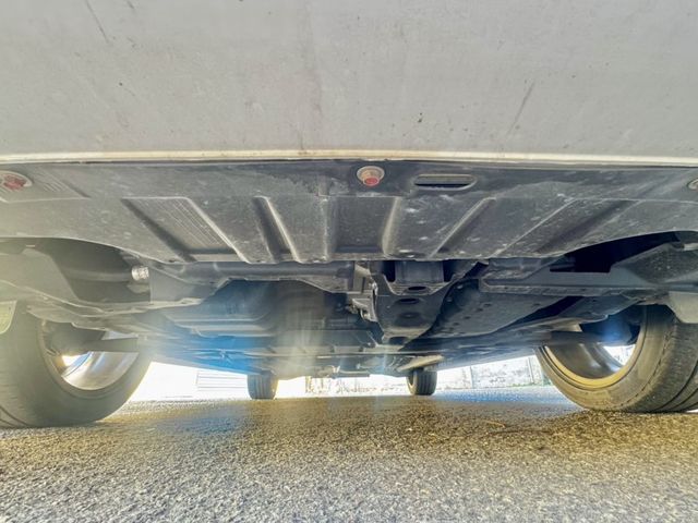 Mitsubishi Grand Lancer  第14張相片