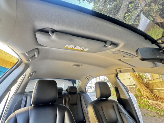 Mitsubishi Grand Lancer  第18張相片