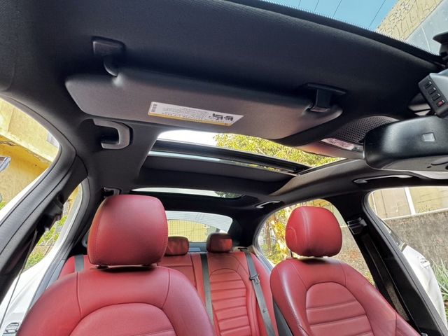 Mercedes-Benz/賓士 C300  第18張相片