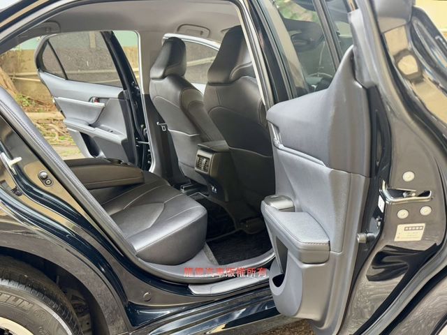 Toyota Camry  第11張相片