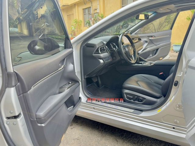 Toyota Camry  第8張相片