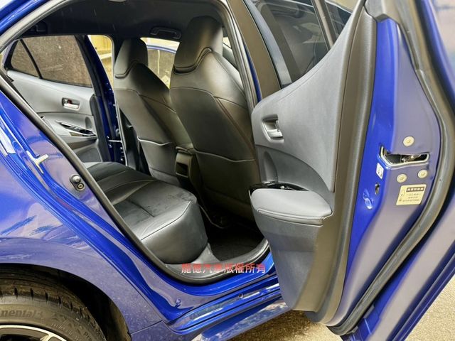 Toyota Auris  第11張相片