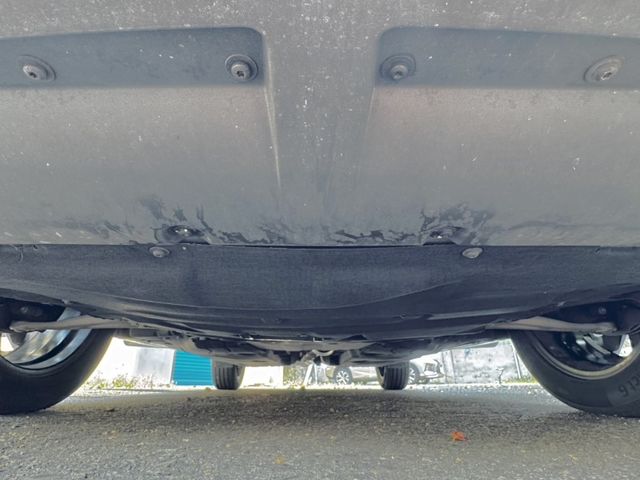 全車原版件運動版22式年250匹自動跟車盲點車偏數位儀表電動椅無線充電抬頭天窗  第13張相片