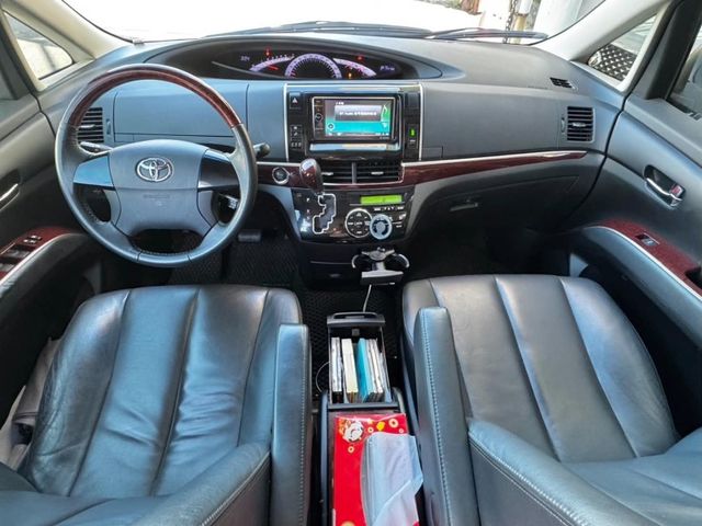 Toyota Previa  第12張相片