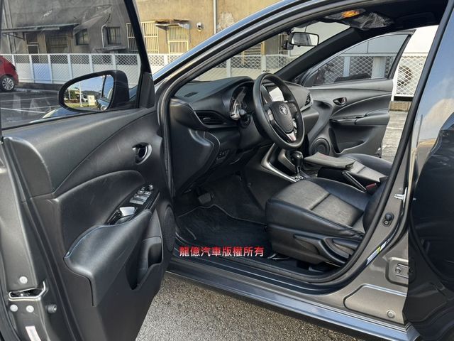 僅跑5.1萬小資首選22年式新款大鴨9安循跡7吋影音ISOFIX省油省稅一手車  第8張相片
