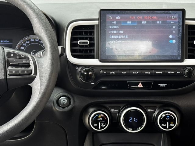 全車原鈑件雙色GLB版22年式盲點車偏煞停6安IKEY循跡環景導航Carplay  第19張相片