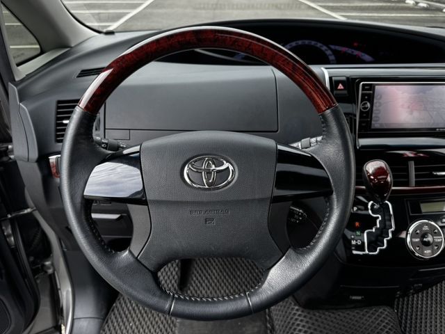 全車原鈑件豪華版15年循跡9安定速isofix影音雙電滑門電尾門雙天窗僅跑14萬  第19張相片