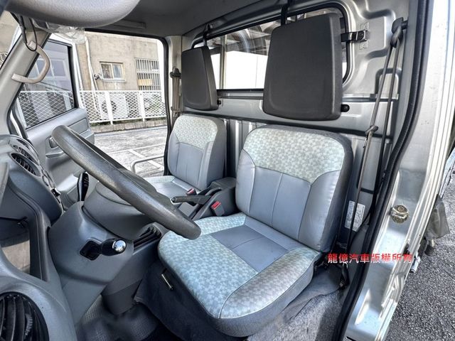 全車原版件載貨生財好幫手15年式手排新款三面帆布霧燈僅跑4.5萬一手車原廠保養  第9張相片