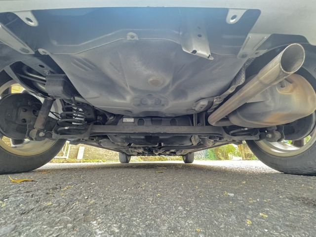 全車原鈑件小資族的最愛買到賺到11年小鴨G版雙安恆溫皮椅ISOFIX僅跑9.8萬  第15張相片