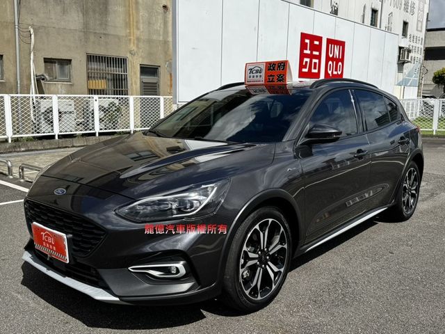 全車原版件22年任性版自動跟車盲點車偏循跡電動椅無線充電抬頭影音越野套件原廠保養  第4張相片