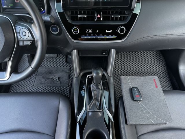 Toyota Cross  第1張相片