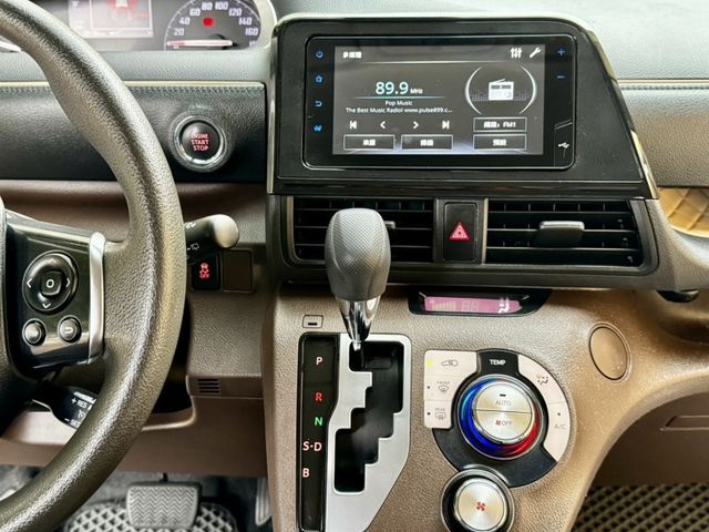 Toyota SIENTA  第20張相片