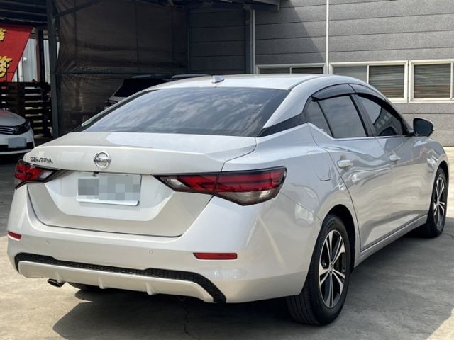 Nissan Sentra  第2張相片