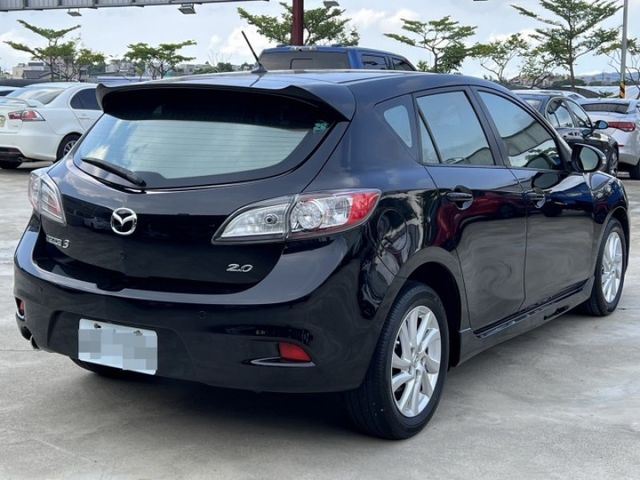 Mazda Mazda3  第2張相片