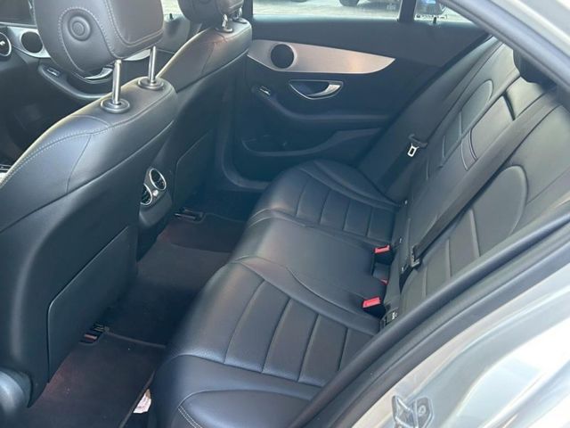 Mercedes-Benz/賓士   第2張相片