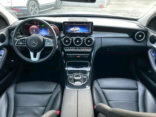 Mercedes-Benz/賓士   第3張相片