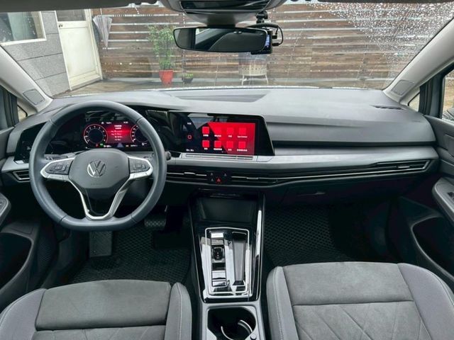 Volkswagen 福斯 Golf Sportsvan  第3張相片