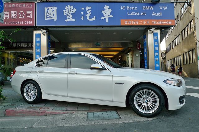 中古車 Bmw F10 5d 柴油動力倒車顯影idrive中文化控制系統 Bmw 寶馬 5 Series 5 台北市 Findcar 找車網