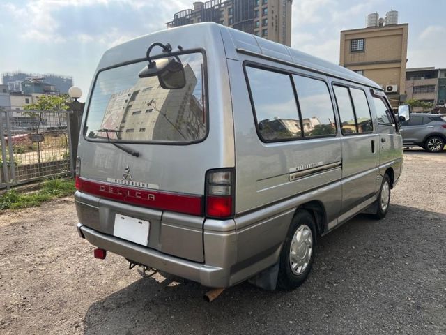 Mitsubishi Delica  第8張相片